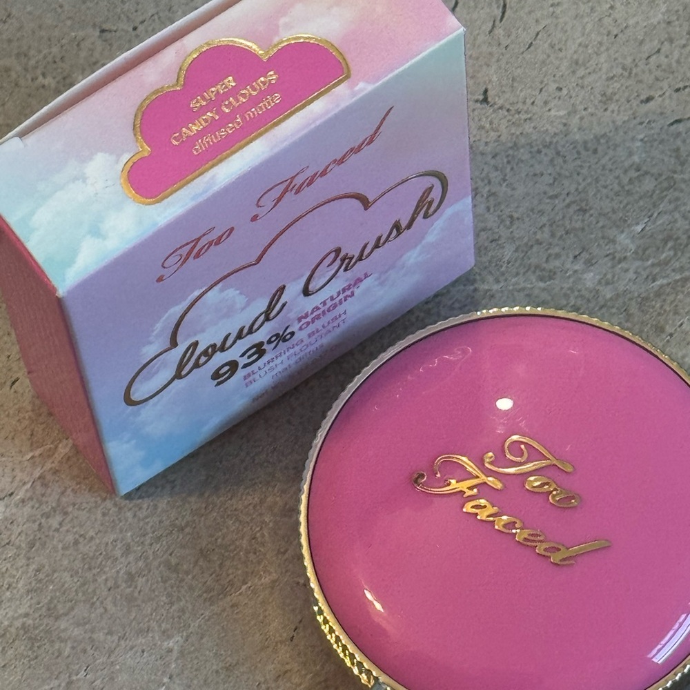 Too Faced Cloud Crush Blush - Super Candy Clouds